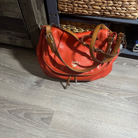 MCM satchel/shoulder bag. - Picture 2 of 11